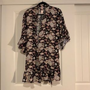 NWT Victoria’s Secret floral robe